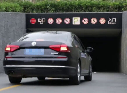 戴墨镜开车有什么危险？