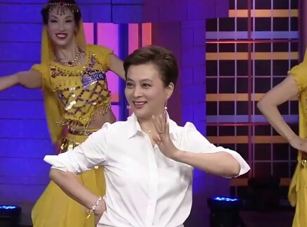 李玲玉重现经典《天竺少女》