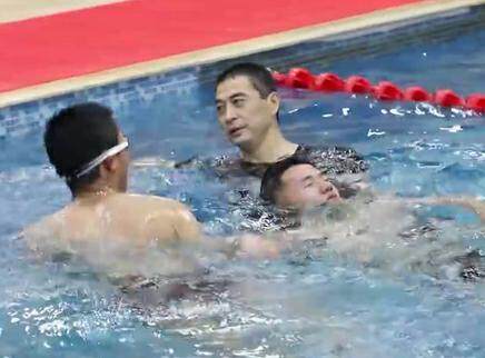 遇人溺水 如何正确施救？