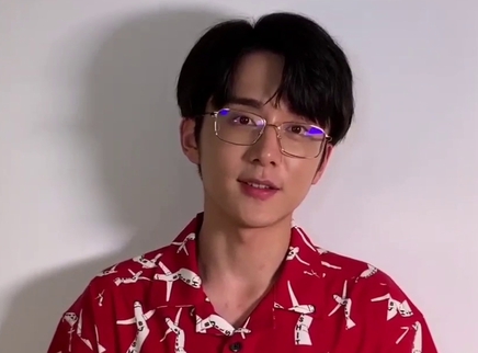 圈中好友集体送祝福,祝代云帆生日快乐!