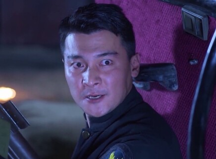 虎胆神鹰 4集